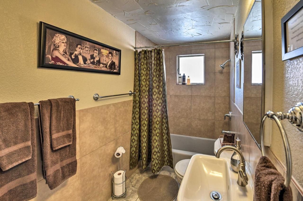 Vintage Downtown Vegas Retreat Less Than 3 Mi To Strip! Ferienhaus *
